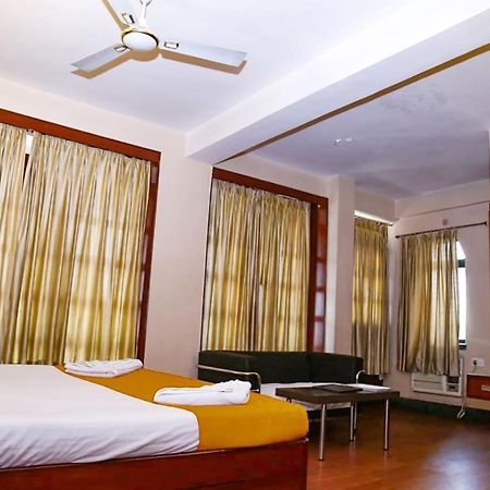 Fabhotel Shivangan Kolkata Airport - Fully Vaccinated Staff מראה חיצוני תמונה