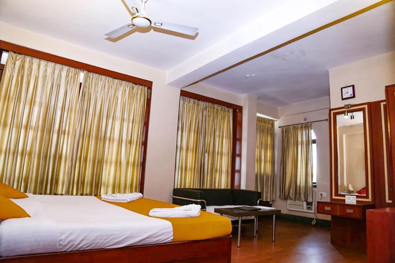 Fabhotel Shivangan Kolkata Airport - Fully Vaccinated Staff מראה חיצוני תמונה